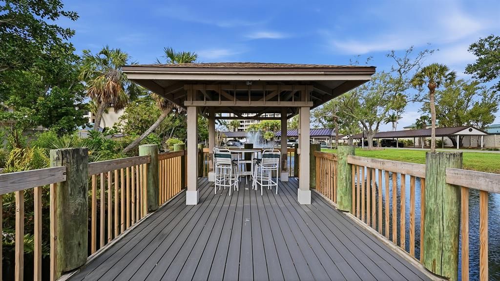 For Sale: $1,850,000 (3 beds, 2 baths, 2165 Square Feet)