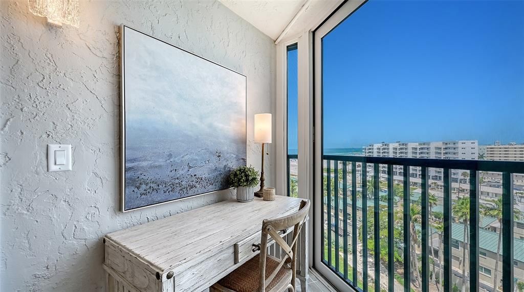 For Sale: $1,850,000 (3 beds, 2 baths, 2165 Square Feet)