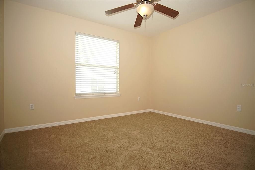 For Sale: $322,500 (3 beds, 2 baths, 1897 Square Feet)