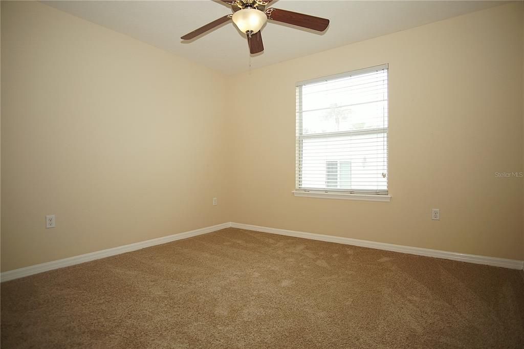 For Sale: $322,500 (3 beds, 2 baths, 1897 Square Feet)