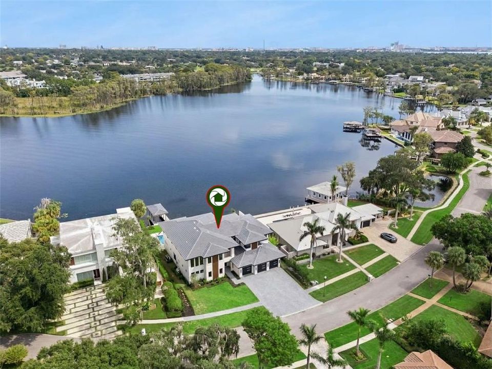 For Sale: $6,995,000 (5 beds, 5 baths, 6400 Square Feet)