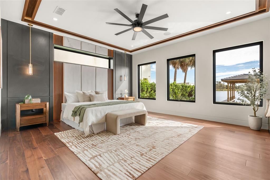 For Sale: $6,995,000 (5 beds, 5 baths, 6400 Square Feet)