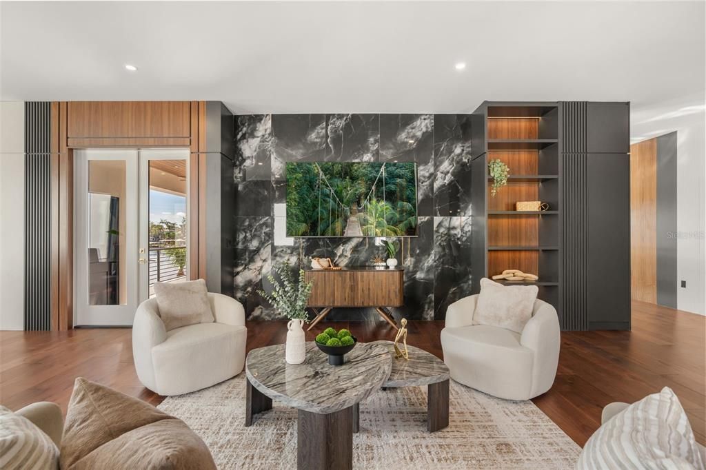 For Sale: $6,995,000 (5 beds, 5 baths, 6400 Square Feet)