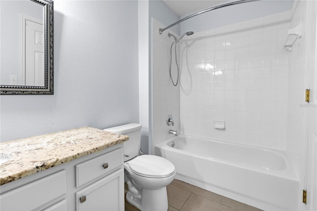 For Sale: $259,900 (2 beds, 1 baths, 1146 Square Feet)
