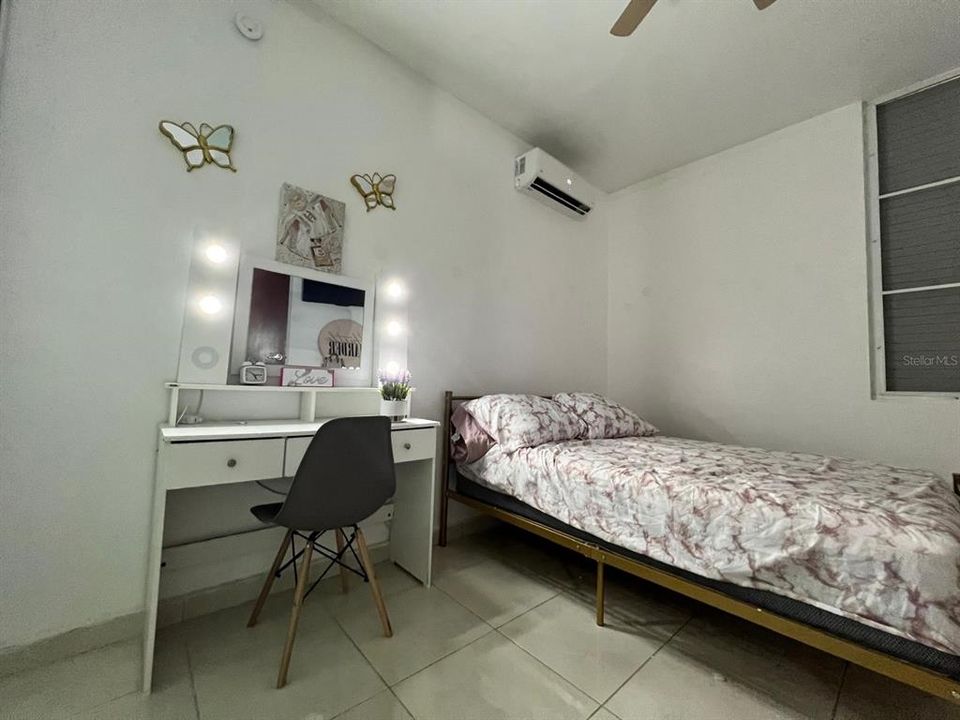 En Venta: $630,000 (4 camas, 4 baños, 2800 Pies cuadrados)