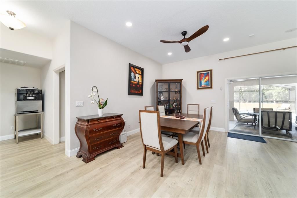 For Sale: $699,900 (3 beds, 2 baths, 2272 Square Feet)