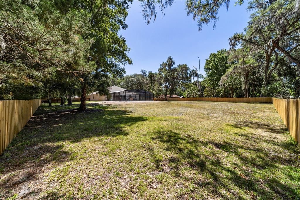 For Sale: $699,900 (3 beds, 2 baths, 2272 Square Feet)