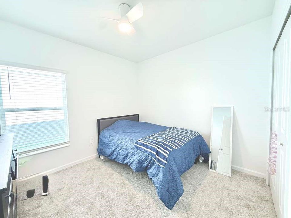 For Rent: $2,400 (3 beds, 2 baths, 1432 Square Feet)