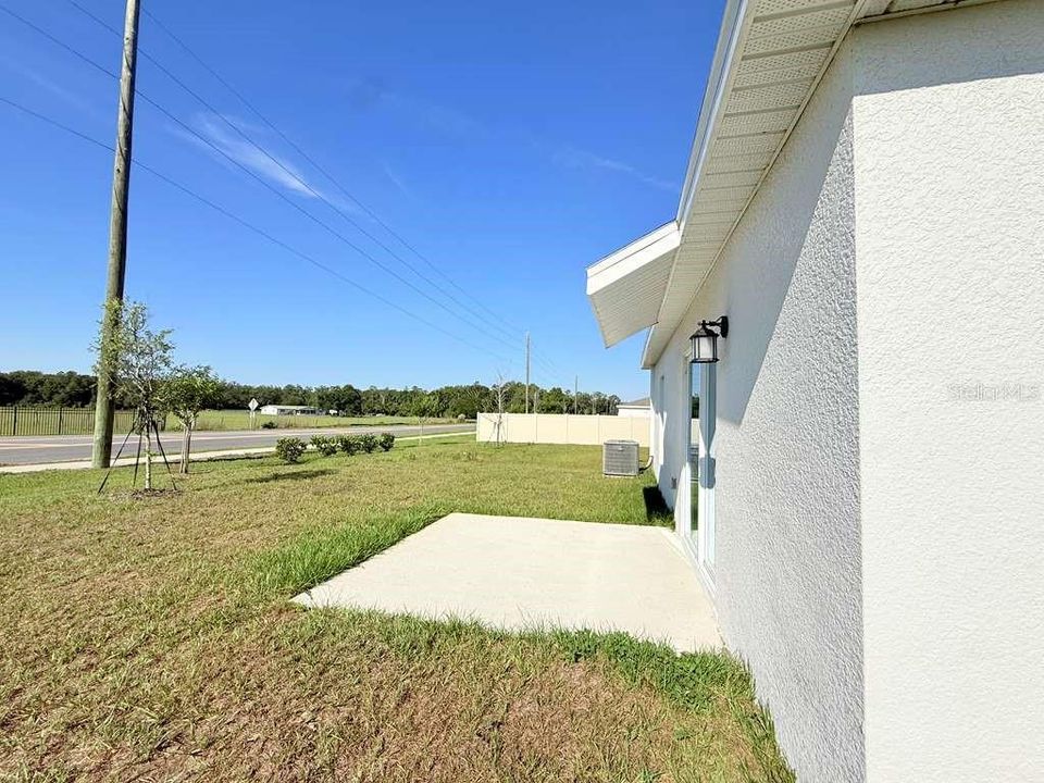 For Rent: $2,400 (3 beds, 2 baths, 1432 Square Feet)