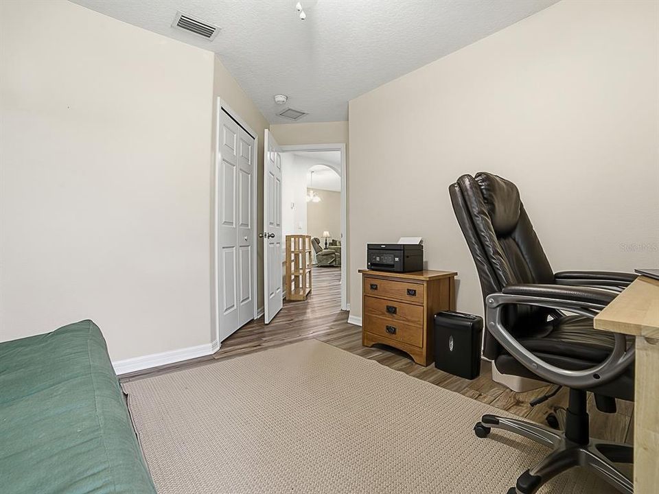 Activo con contrato: $313,000 (3 camas, 2 baños, 1486 Pies cuadrados)