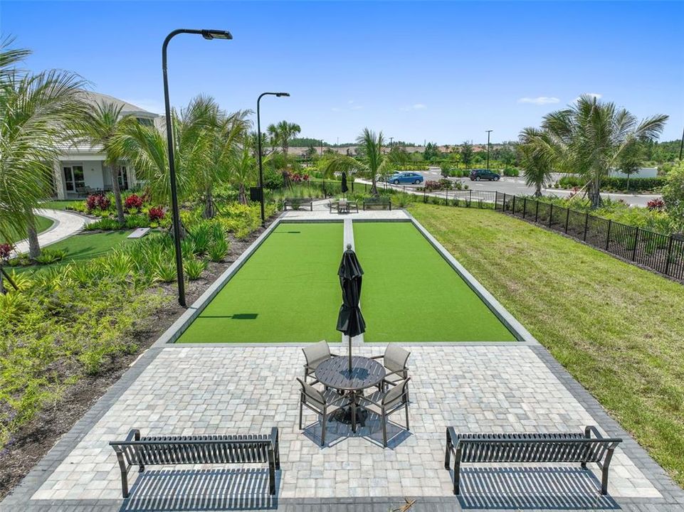 For Rent: $3,000 (3 beds, 2 baths, 1926 Square Feet)