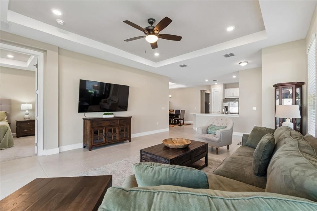 For Rent: $3,000 (3 beds, 2 baths, 1926 Square Feet)
