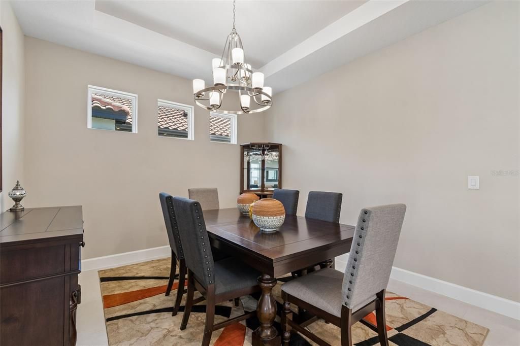 For Rent: $3,000 (3 beds, 2 baths, 1926 Square Feet)