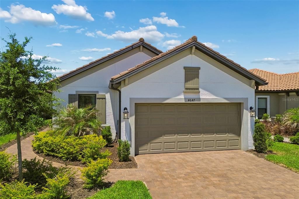 For Rent: $3,000 (3 beds, 2 baths, 1926 Square Feet)