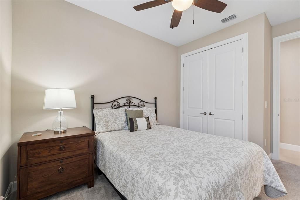 For Rent: $3,000 (3 beds, 2 baths, 1926 Square Feet)