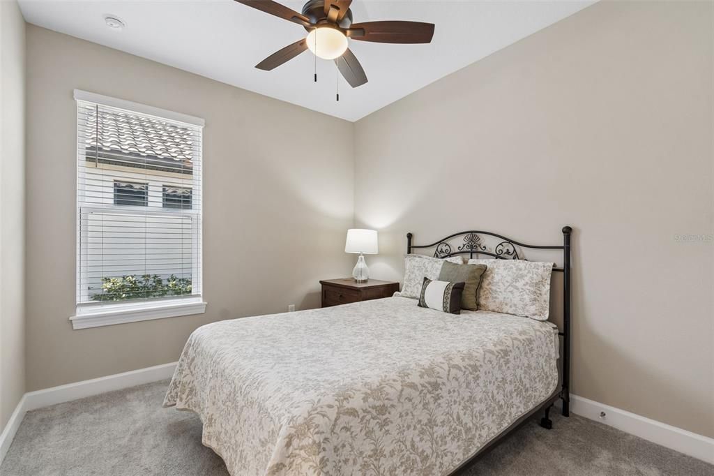 For Rent: $3,000 (3 beds, 2 baths, 1926 Square Feet)