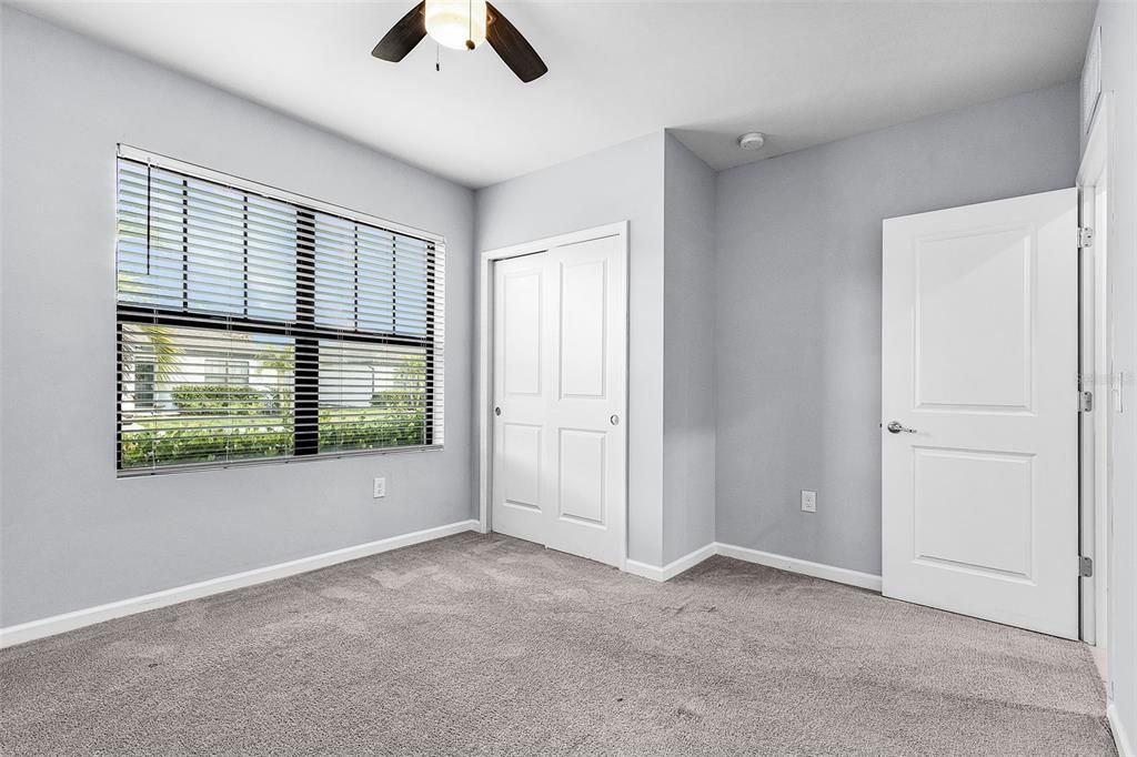 For Rent: $2,150 (4 beds, 2 baths, 1850 Square Feet)