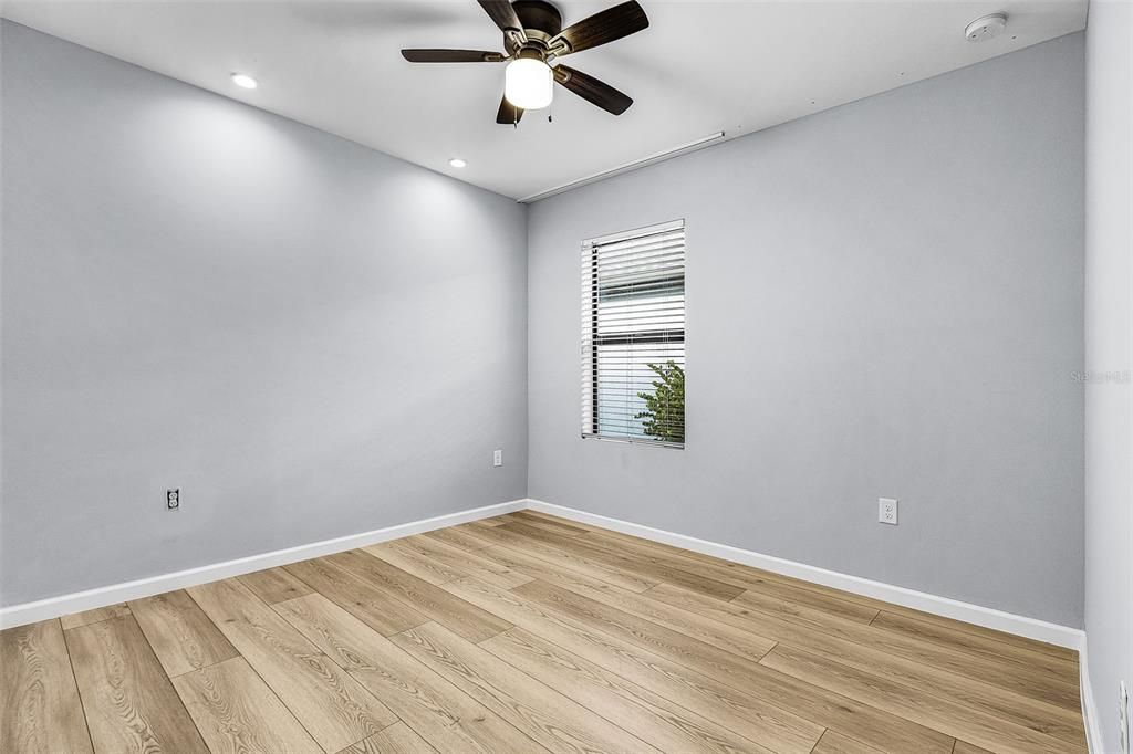 For Rent: $2,150 (4 beds, 2 baths, 1850 Square Feet)
