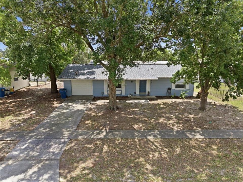 For Sale: $256,000 (2 beds, 2 baths, 943 Square Feet)