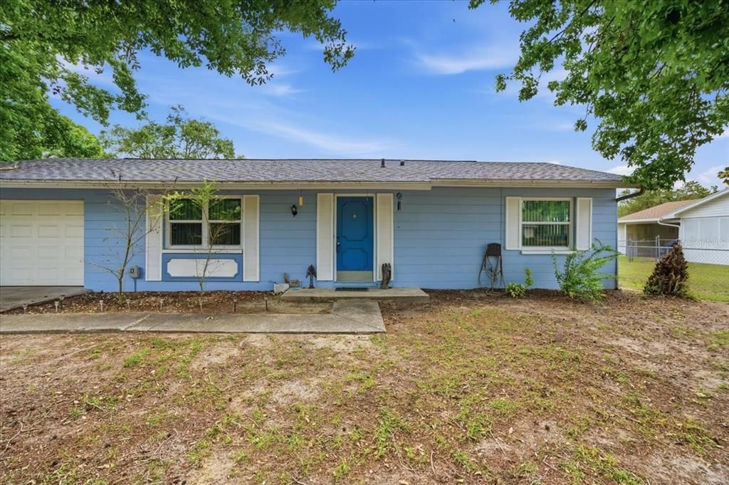 For Sale: $256,000 (2 beds, 2 baths, 943 Square Feet)