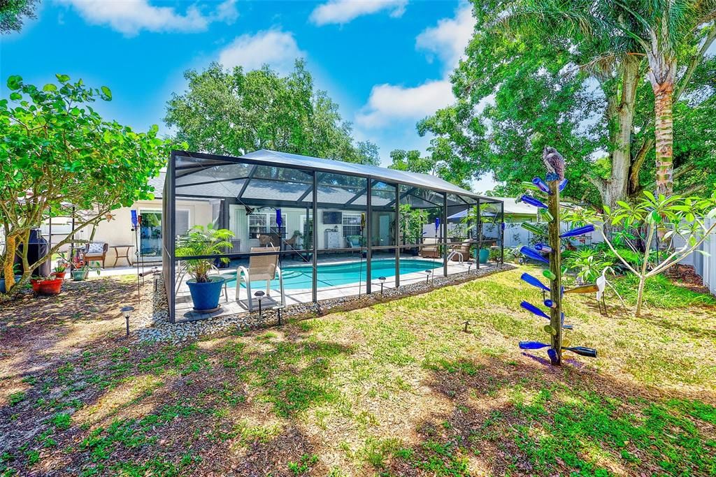 Activo con contrato: $550,000 (3 camas, 3 baños, 1665 Pies cuadrados)