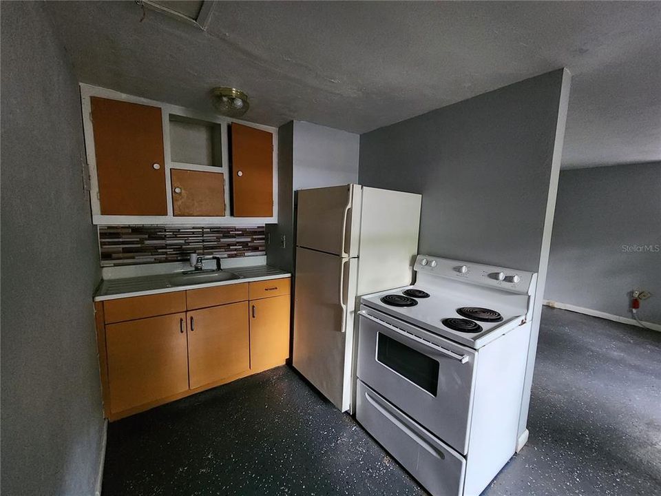 В аренду: $805 (1 спален, 1 ванн, 480 Квадратных фут)