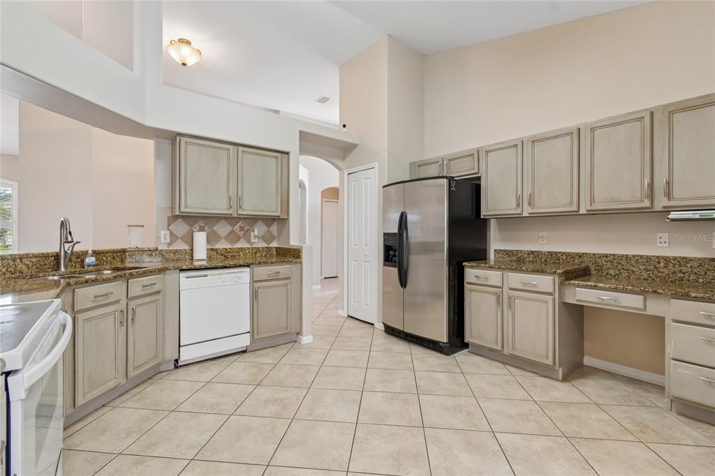 For Sale: $399,000 (3 beds, 2 baths, 1820 Square Feet)