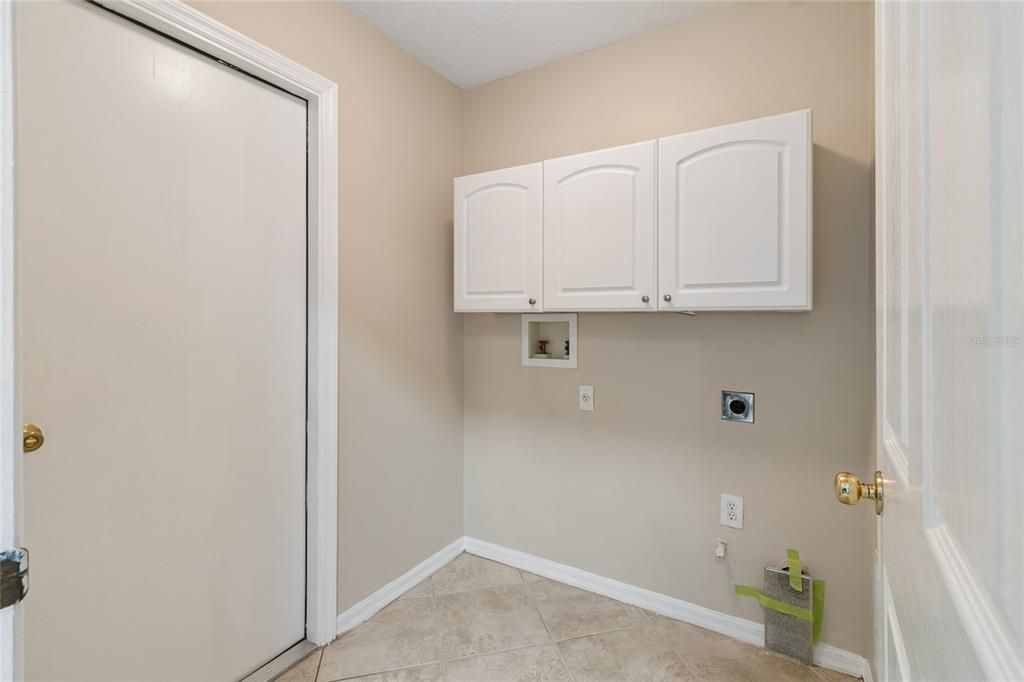 For Sale: $399,000 (3 beds, 2 baths, 1820 Square Feet)