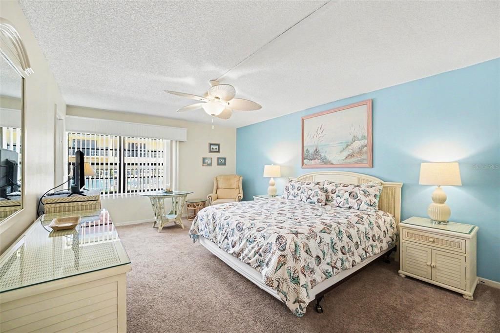 For Sale: $499,000 (3 beds, 2 baths, 1240 Square Feet)