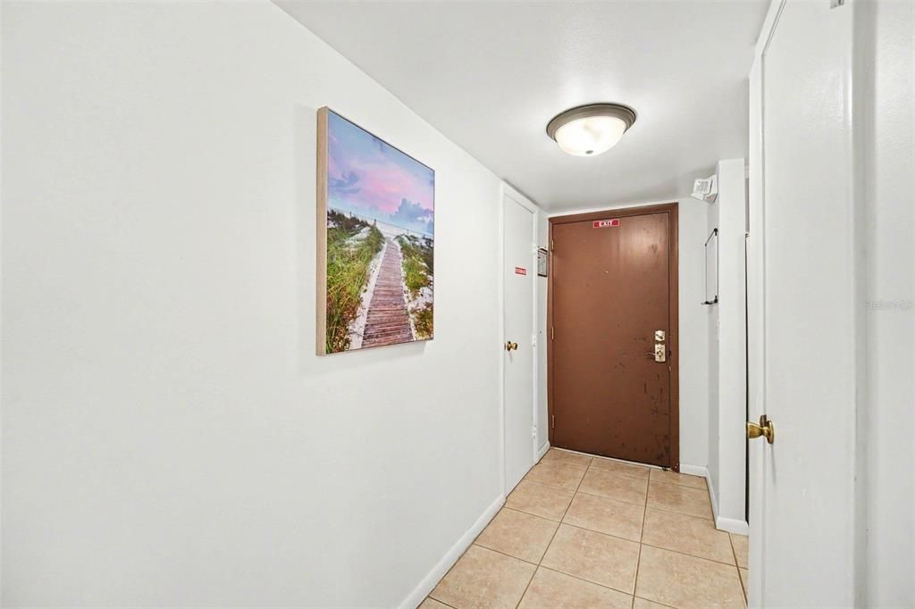 For Sale: $499,000 (3 beds, 2 baths, 1240 Square Feet)