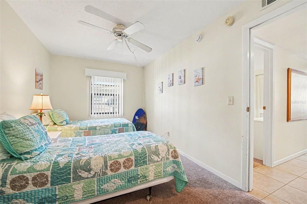 For Sale: $499,000 (3 beds, 2 baths, 1240 Square Feet)