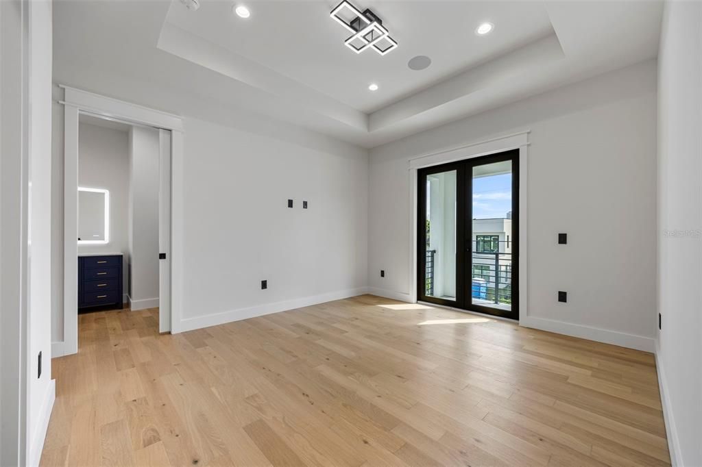 For Sale: $2,790,000 (5 beds, 5 baths, 5096 Square Feet)