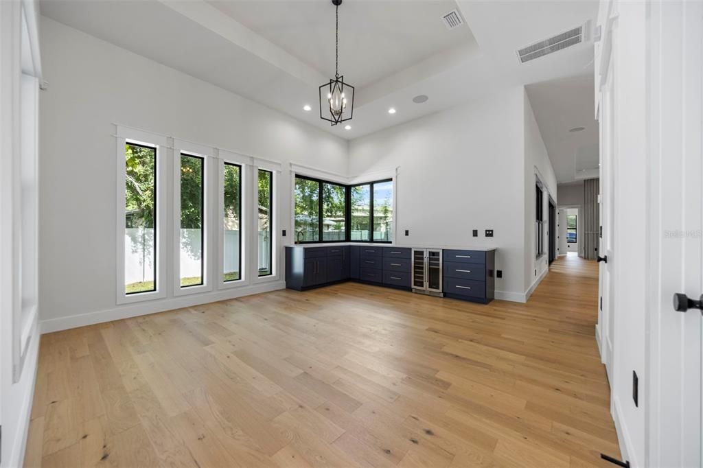 For Sale: $2,790,000 (5 beds, 5 baths, 5096 Square Feet)