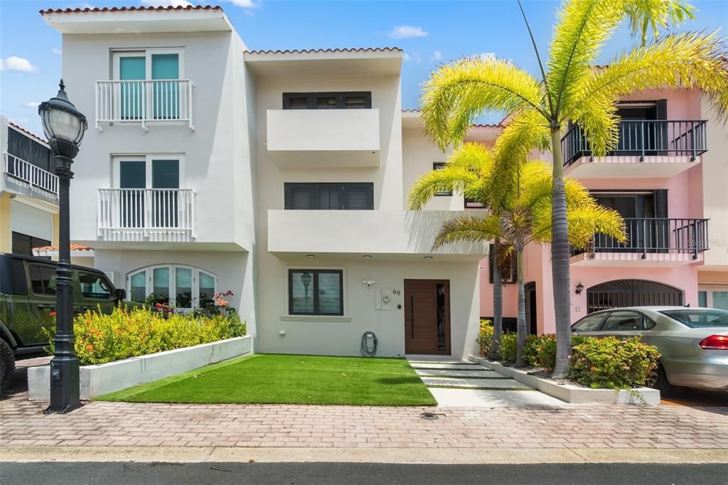 En Venta: $1,345,000 (3 camas, 3 baños, 1691 Pies cuadrados)