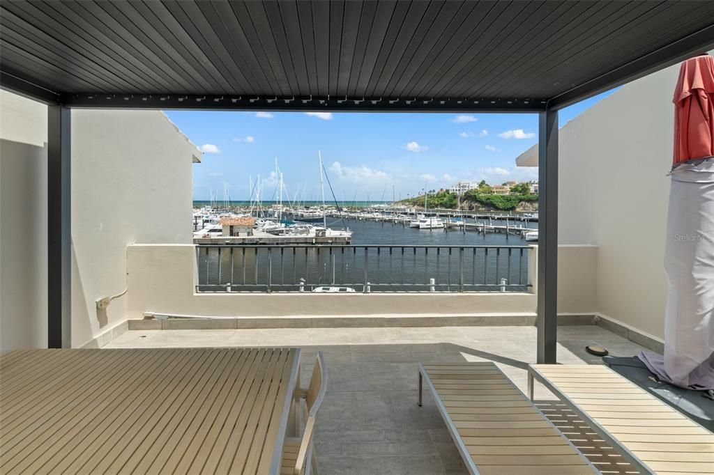 En Venta: $1,345,000 (3 camas, 3 baños, 1691 Pies cuadrados)