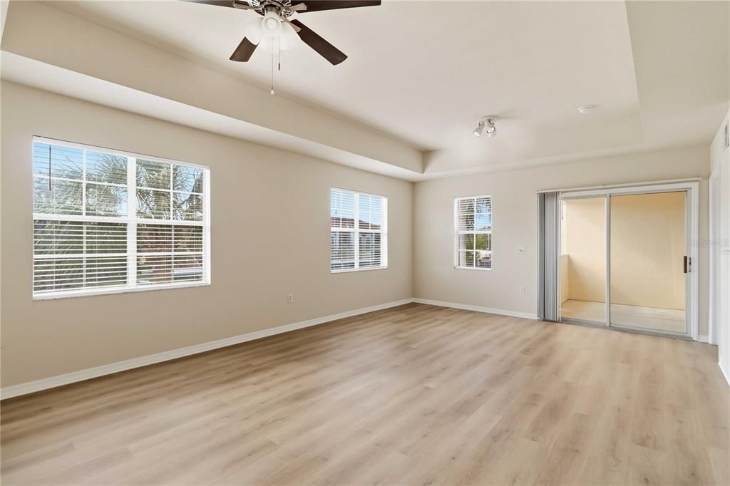 В аренду: $1,795 (2 спален, 2 ванн, 1058 Квадратных фут)