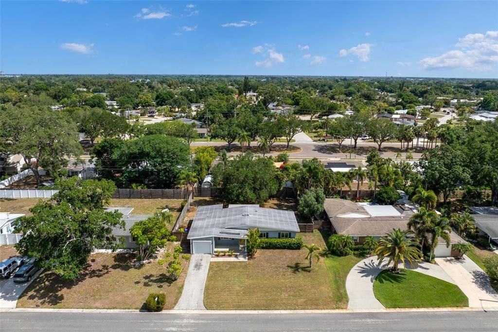 Под контрактом: $445,000 (3 спален, 2 ванн, 1514 Квадратных фут)