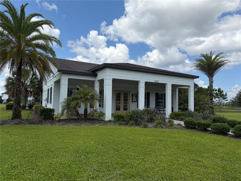 Active With Contract: $2,400 (3 beds, 2 baths, 2226 Square Feet)