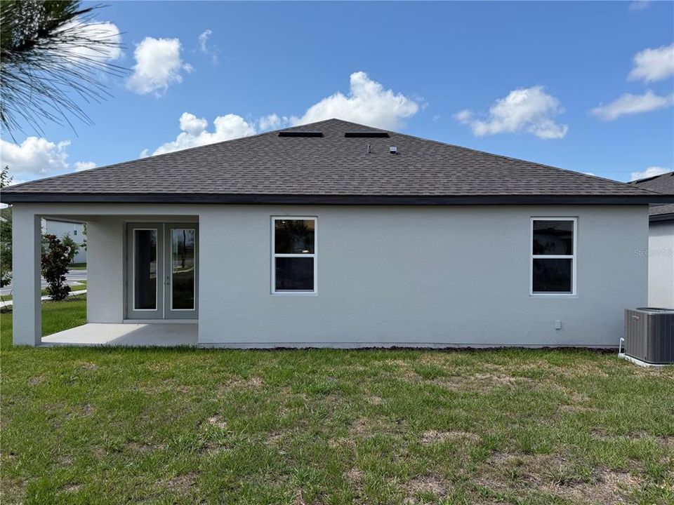 Active With Contract: $2,400 (3 beds, 2 baths, 2226 Square Feet)