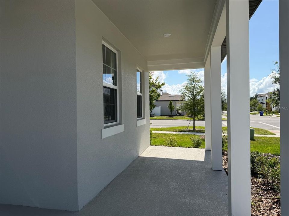 Active With Contract: $2,400 (3 beds, 2 baths, 2226 Square Feet)