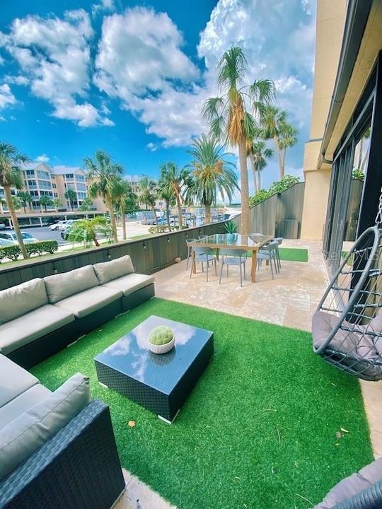 For Rent: $7,850 (2 beds, 2 baths, 1152 Square Feet)