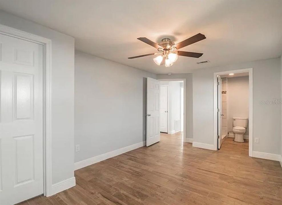 В аренду: $2,400 (3 спален, 2 ванн, 1260 Квадратных фут)