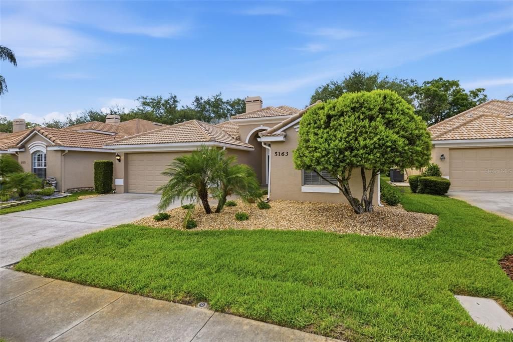 For Sale: $635,000 (3 beds, 2 baths, 1886 Square Feet)