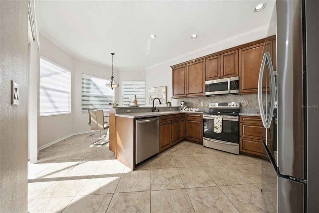 For Sale: $635,000 (3 beds, 2 baths, 1886 Square Feet)