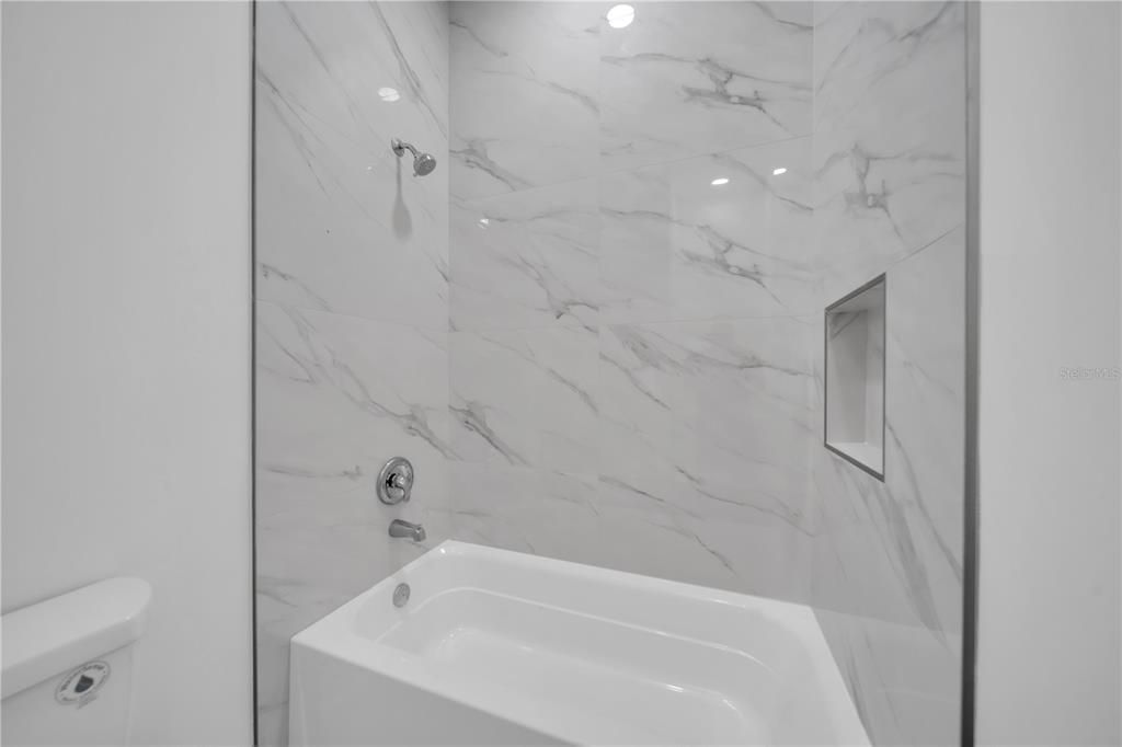 En Venta: $289,000 (3 camas, 3 baños, 0 Pies cuadrados)