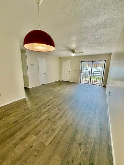 For Rent: $1,349 (2 beds, 2 baths, 930 Square Feet)
