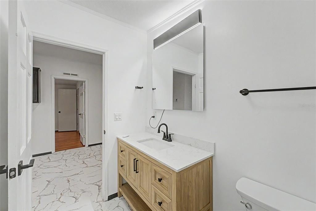 En Venta: $349,000 (4 camas, 2 baños, 2356 Pies cuadrados)