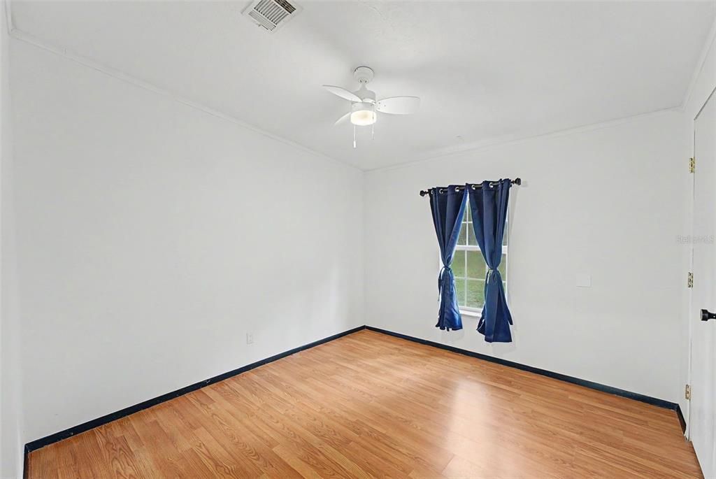 En Venta: $349,000 (4 camas, 2 baños, 2356 Pies cuadrados)