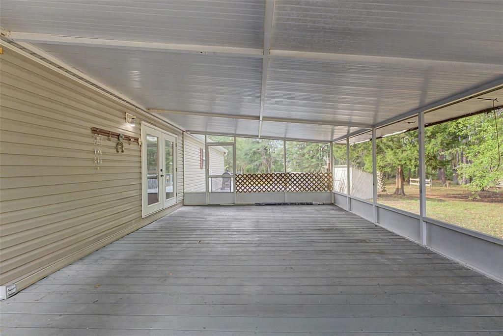 En Venta: $349,000 (4 camas, 2 baños, 2356 Pies cuadrados)