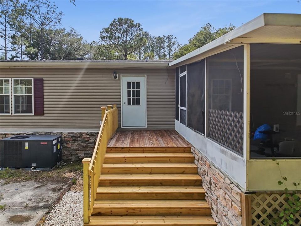 En Venta: $349,000 (4 camas, 2 baños, 2356 Pies cuadrados)